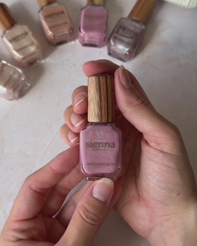 Resonance Painted on nails video